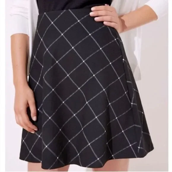 NWT LOFT Soft Knit Windowpane Plaid Flippy Skirt, Size SP - Picture 1 of 6